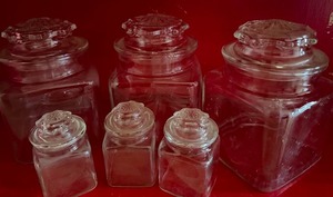 lot 126 image: Glass Jars w Lids, 2 Sizes - 3 of Each