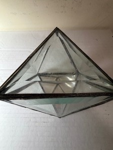 lot 184 image: Vintage Glass and Metal Box, Unique Shape