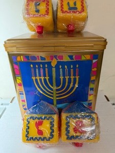 lot 192 image: Menorah Tin w Candles (4), New