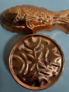 lot 383 image: Vintage Copper Molds