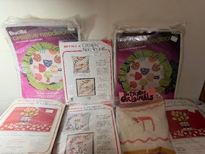 lot 265 image: Needle Point Crafts - New