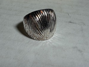 lot 293 image: Jewelry - Ring Marked 925