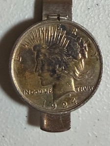 lot 301 image: Peace Silver Dollar on Hayward Sterling Money Clip