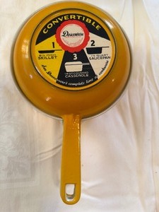 lot 335 image: Descoware Enamel Convertible Cast Iron Pan w Lid, Vintage Yellow
