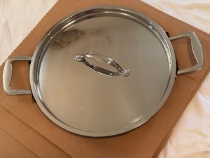 lot 336 image: Cooks Essential 12 Pan w Glass Lid, New