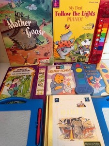 lot 353 image: Childrens Books and Travel Magna-Doodles