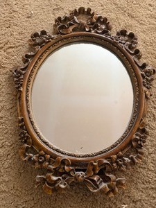 lot 365 image: Vintage Mirror, Can Hang or Stand Alone, Approx 13 x 19