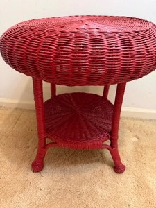 lot 97 image: Vintage Red Wicker End Table
