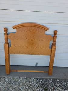 lot 11 image: Oak Wood Twin Bed Headboard with Arched Top