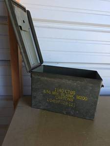 lot 39 image: Military Ammunition Can M200 5.56mm Storage Box