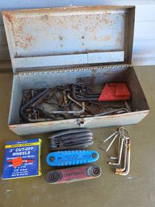 lot 45 image: Metal Toolbox with Allen Keys, Cut-off Wheels and Hand Tools