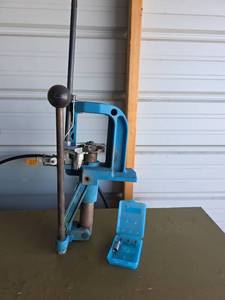 lot 53 image: Dillon RL 550 Progressive Reloading Press