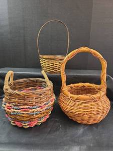 lot 219 image: Decorative Woven Baskets