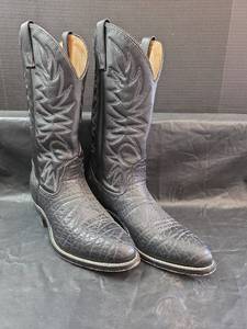 lot 226 image: Black Textured Leather Western Cowboy Boots Size 10