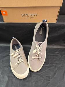 lot 233 image: Sperry Canvas Sneakers in Gray Womens 11 Med