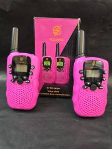 lot 252 image: Flashing Pink Walkie Talkie Set with 3km Range- New In Box