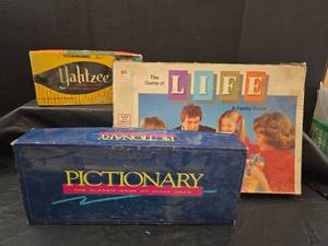 lot 258 image: Classic Board Games Bundle - Yahtzee, Life, and Pictionary