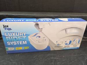 lot 266 image: Total Vision Luxury Bidet System- New In Box