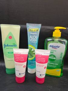 lot 269 image: Aloe Vera and Skincare Collection Lot