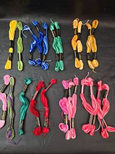 lot 301 image: 23ct Embroidery Floss Collection - Mixed Colors