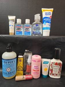 lot 361 image: Personal Care and Hygiene Collection