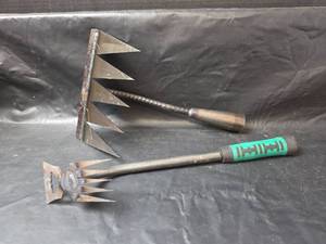 lot 392 image: Extremely Sharp Hand Rake and Head for Garden Rake