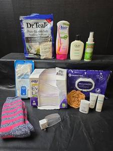 lot 427 image: Mixed Health and Beauty Care Products