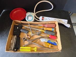 lot 495 image: Mixed Tool Lot with Multi-Tool and Household Items