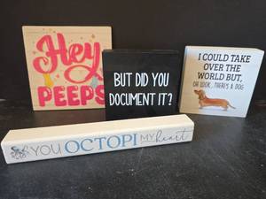 lot 536 image: Decorative Wood Block Signs with Funny Sayings