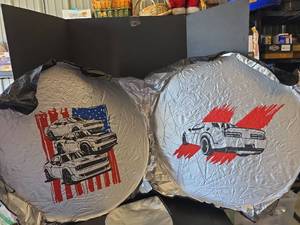 lot 585 image: American Muscle Car Printed Car Windshield Sun Shade