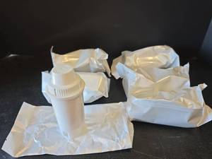 lot 606 image: 6 Brita Water Filter Replacement Cartridges