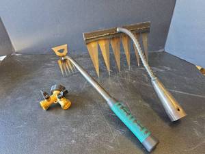 lot 615 image: Garden Tool Set with Cultivator Head, Weeding Tool, and Brass Hose Connector