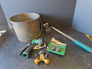 lot 618 image: Garden Tool Set - Metal Bucket, Hand Fork, Spray Nozzle, Water Splitter, Hose Mender