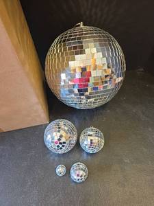 lot 660 image: Disco Ball Collection Mixed Sizes 100pc (for weddings and party decor)