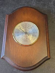 lot 668 image: Vintage Seth Thomas Wood Humidity Gauge Weatherguard Model E336-001