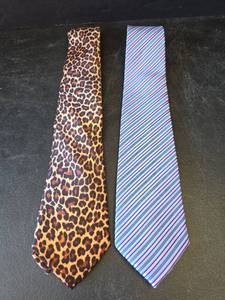 lot 676 image: 2 Neckties