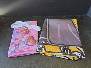 lot 679 image: Boys and Girls Birthday Banners