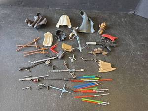 lot 711 image: Star Wars Action Figure Accessories and Weapons