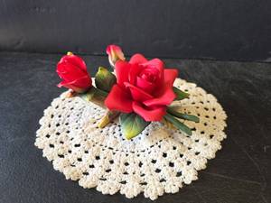 lot 779 image: Lefton China Red Rose Figurine with Crocheted Doily