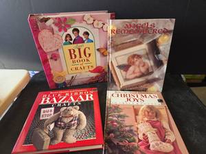 lot 798 image: Craft Books