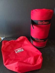 lot 830 image: Marlboro Unlimited Sleeping Bag (NEW)