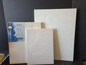 lot 837 image: Artist Canvas Panels and Boards Mixed Sizes