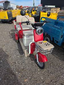 lot 64533 image: IRGC40 Electric Mobility Scooter