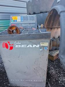 lot 64580 image: John Bean Self-Calibrating Wheel Balancer