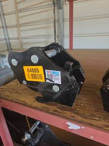 lot 64605 image: Lanch Semi-automatic Quick-Changer Tool Holder IREAS 20KG