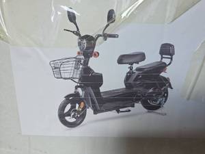 lot 64634 image: Electric Scooter with Storage Basket ( Not assembled) Color Black