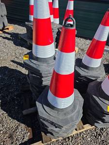 lot 64690 image: Stack of 30 Traffic Safety Cones with Rubber Bases