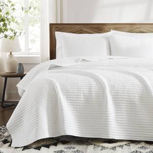 lot 5299 image: WRENSONGE White King Size Quilt Bedding Sets-3 Pieces Lightweight Bedspreads Summer Coverlet for All Season, Soft King Quilt Bedding Set with 2 Pillow Shams Suitable for Bed, Couch, Quilt Blanket