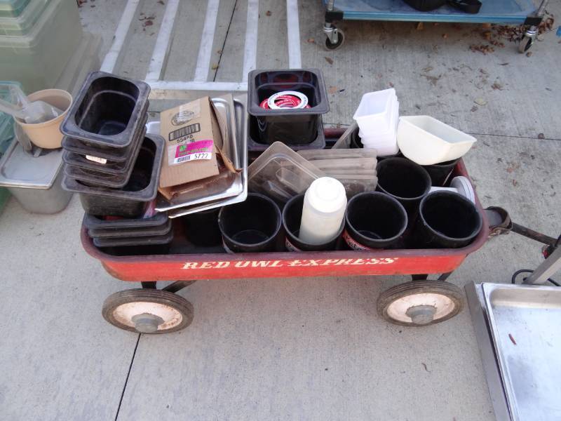 lot 5722 image: Lot of Misc. Condiment Containers