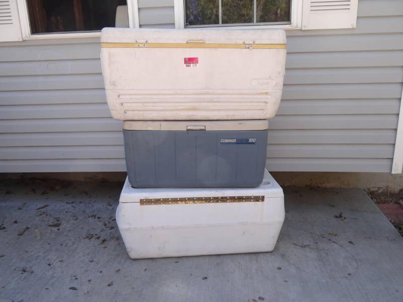 lot 5730 image: Lot of (3) Coolers